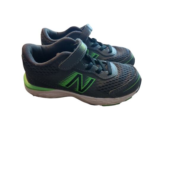 New Balance 680v6 Toddle size 8.5 Gray/Energy Lime Hook & Loop Closure Sneakers - Picture 1 of 7